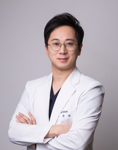 이규성