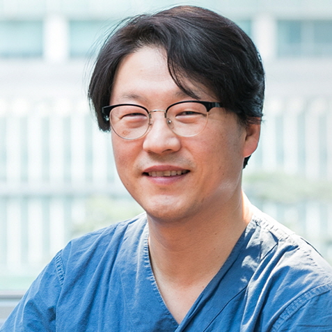 성형외과최현곤_.jpg