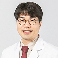 외과이윤택_.jpg