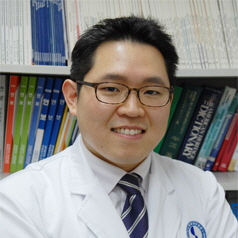 이식혈관외과이수형_.jpg