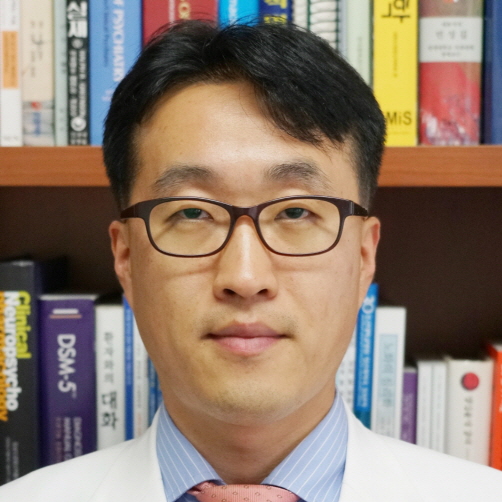 정신건강의학과윤형준_.jpg